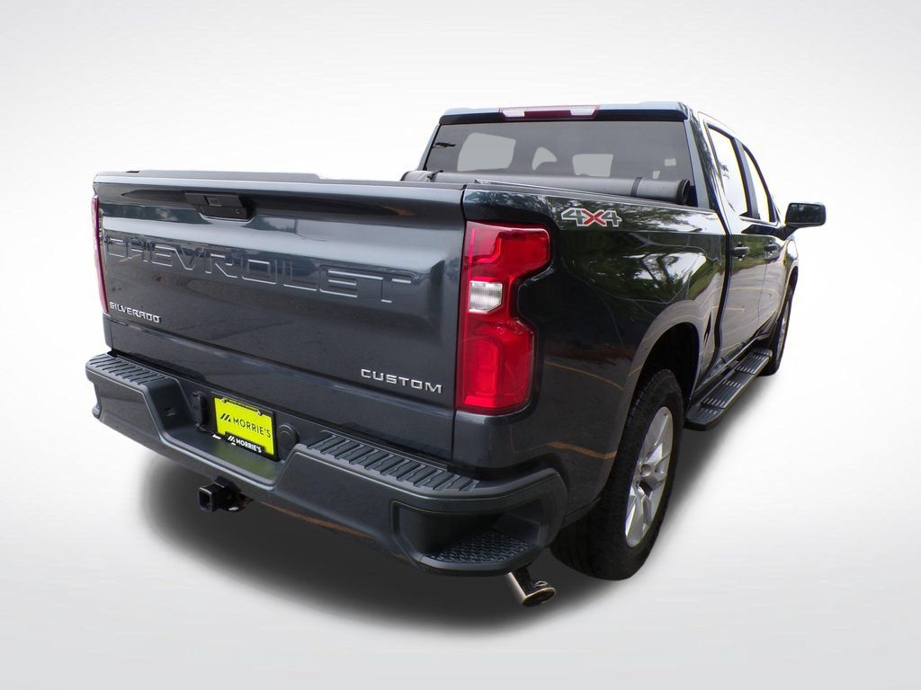 Used 2020 Chevrolet Silverado 1500 Custom w/ Custom Value Package AWD/4WD image 6
