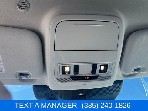 Used 2025 Ford Explorer Active image 22