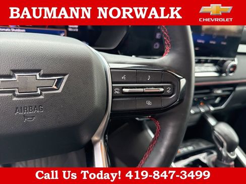 Used 2024 Chevrolet Colorado Z71 w/ Z71 Convenience Package 2 AWD/4WD image 13