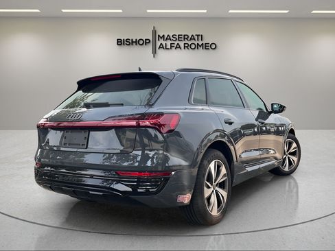 Used 2024 Audi Q8 e-tron Premium AWD/4WD image 4