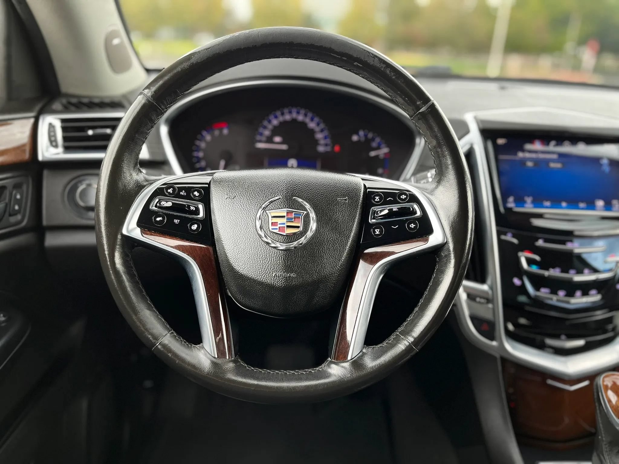 Used 2014 Cadillac SRX Luxury w/ Driver Awareness Package AWD/4WD image 14