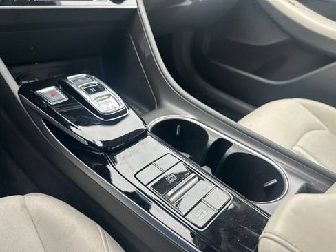 Used 2023 Hyundai Sonata SEL FWD image 10