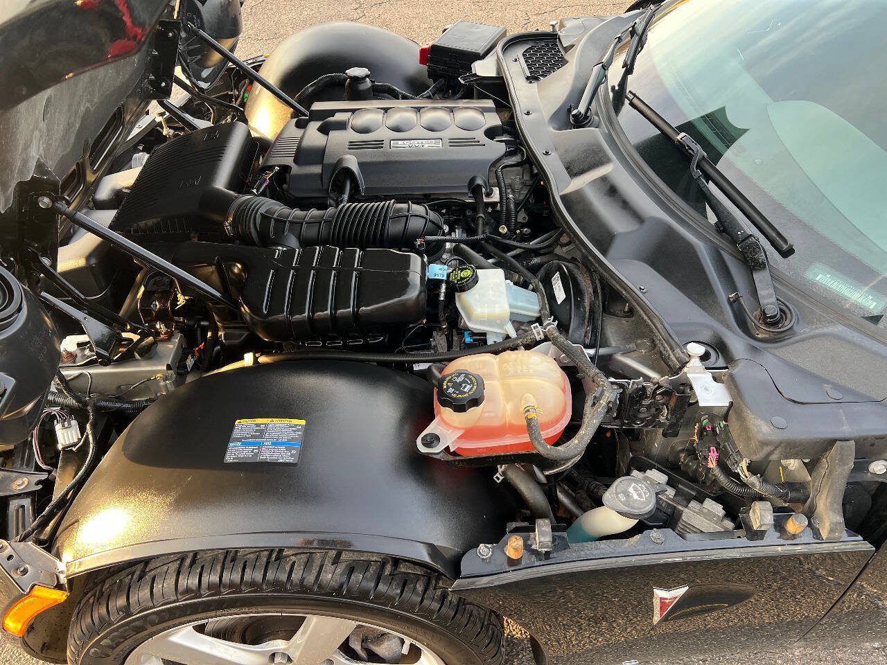 Used 2009 Pontiac Solstice Convertible w/ Preferred Package RWD image 39