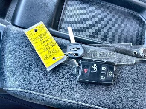 Used 2021 Chevrolet Silverado 1500 Custom Trail Boss w/ LPO, Dark Essentials Package image 34