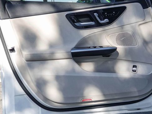 Certified 2024 Mercedes-Benz C 300 Sedan image 20