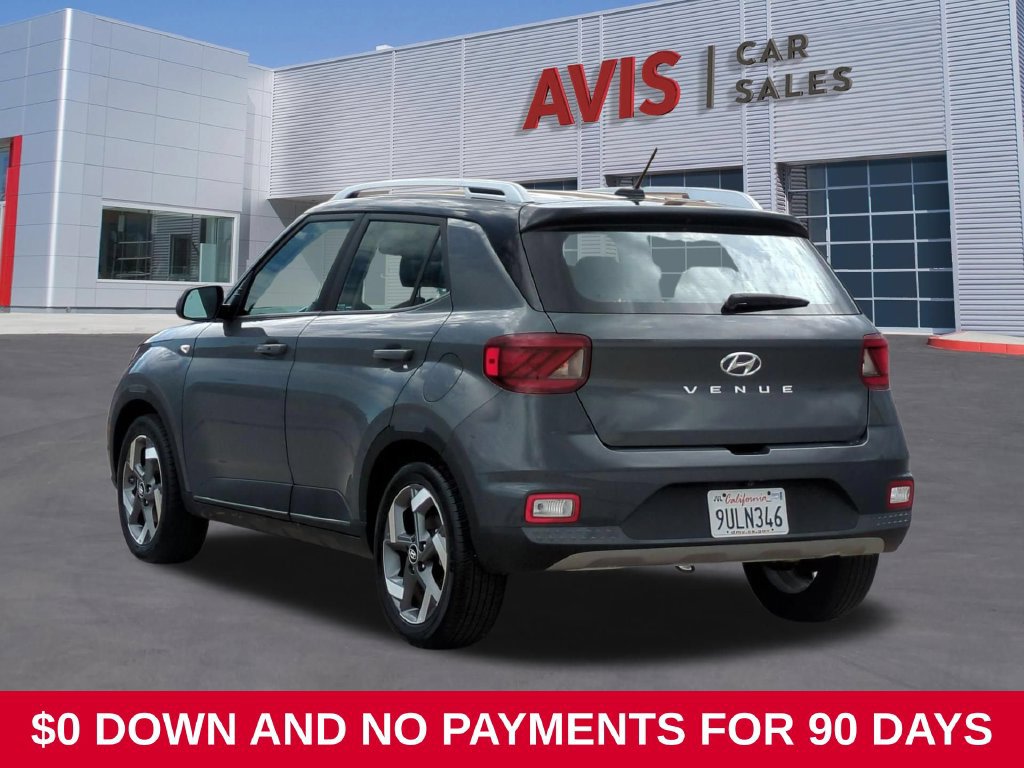 Used 2025 Hyundai Venue Limited FWD image 9