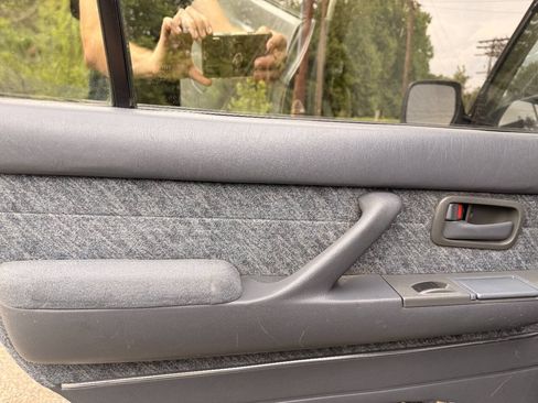Used 1995 Toyota Land Cruiser AWD/4WD image 10