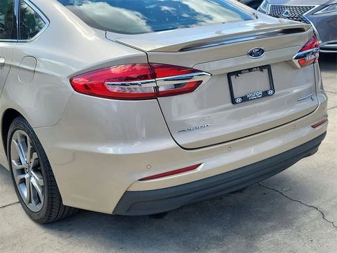Used 2019 Ford Fusion Titanium image 6
