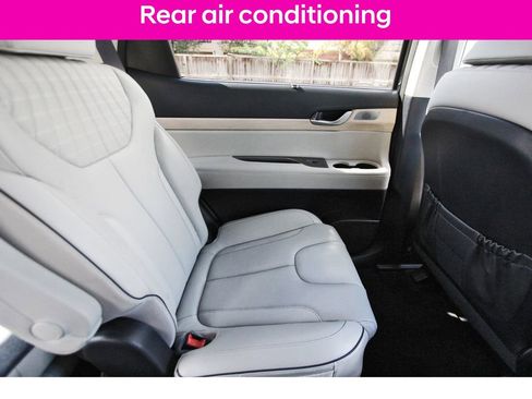 Used 2024 Hyundai Palisade Limited image 12