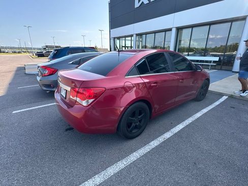 Used 2013 Chevrolet Cruze LT FWD image 3