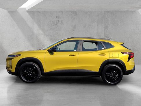 Used 2025 Chevrolet Trax ACTIV w/ Driver Confidence Package image 7