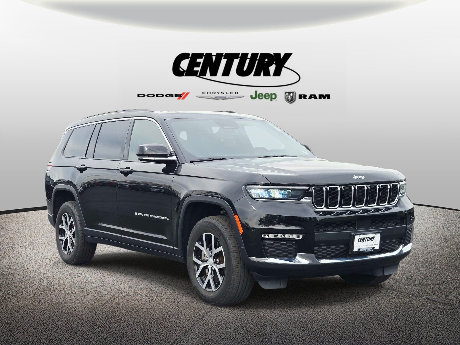 Used 2024 Jeep Grand Cherokee L Limited AWD/4WD image 1