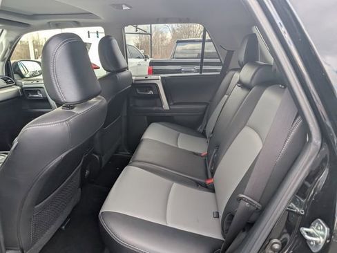 Used 2021 Toyota 4Runner SR5 Premium w/ Moonroof Package image 9