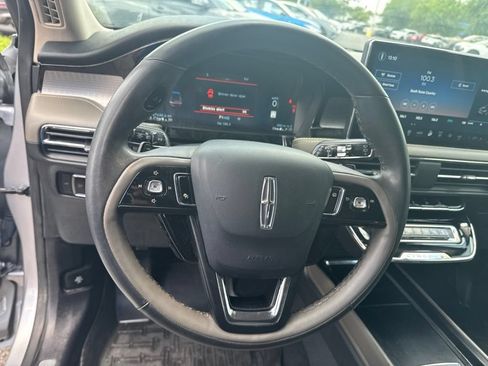 Certified 2023 Lincoln Corsair FWD w/ Equipment Group 101A image 13