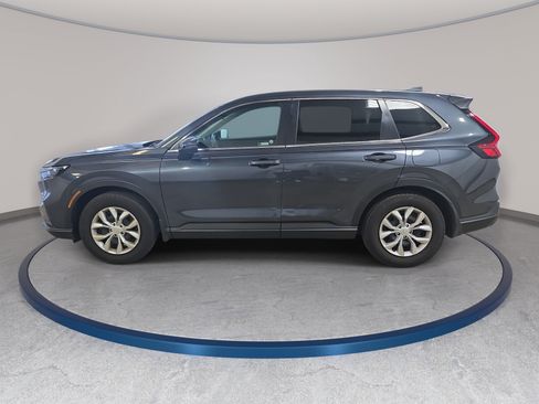 Used 2025 Honda CR-V LX image 9