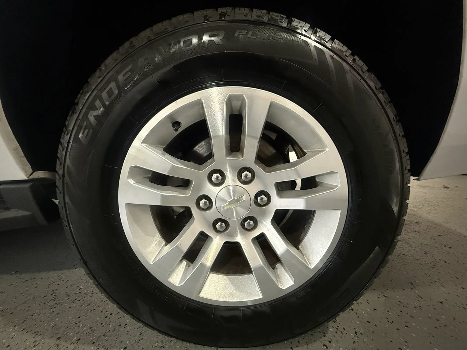 Used 2019 Chevrolet Suburban LT AWD/4WD image 16