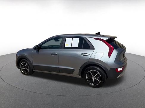 Used 2026 Kia Niro LX FWD image 10