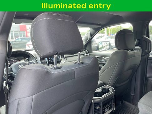 Used 2022 RAM 1500 Big Horn AWD/4WD image 14