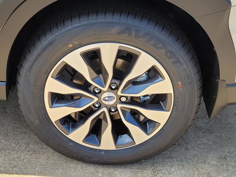 Used 2025 Subaru Outback Touring XT image 22