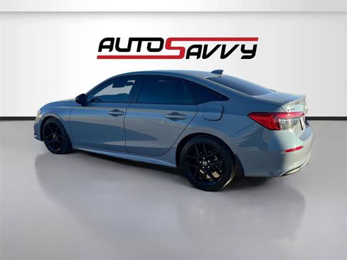 Used 2023 Honda Civic Sport image 5