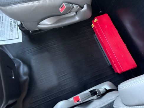 Used 2024 GMC Savana 2500 w/ Driver Convenience Package image 40