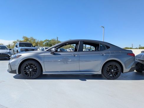 New 2026 Toyota Camry SE image 5