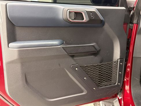 Used 2025 Ford Bronco Heritage Edition AWD/4WD image 13