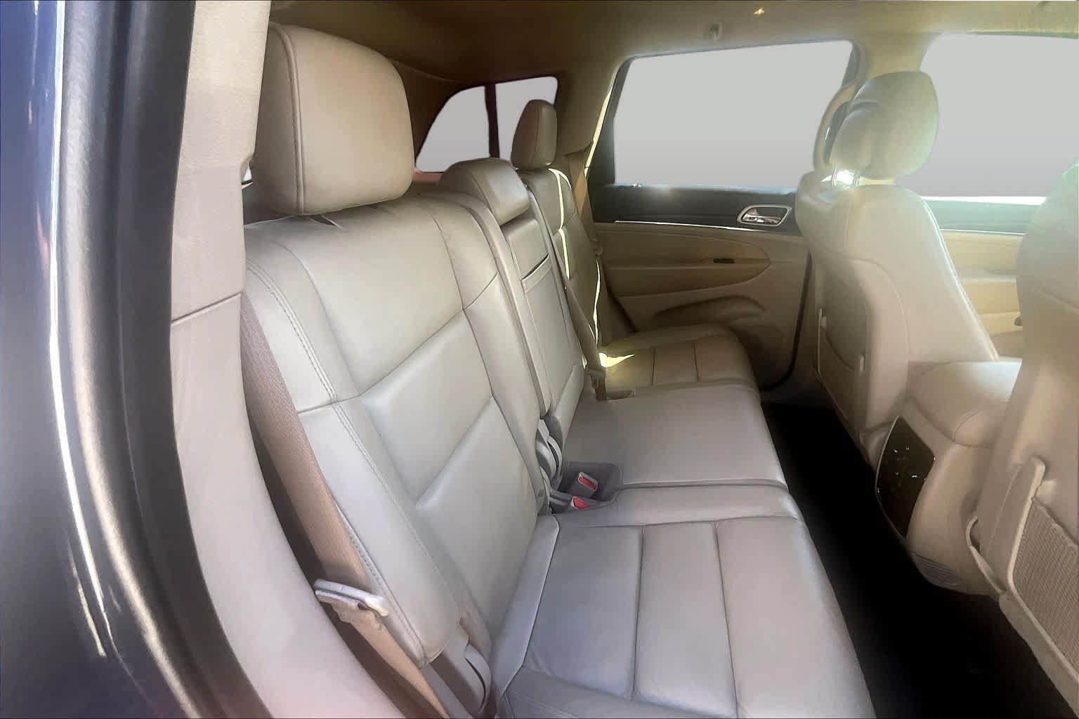 Used 2020 Jeep Grand Cherokee Limited RWD image 20