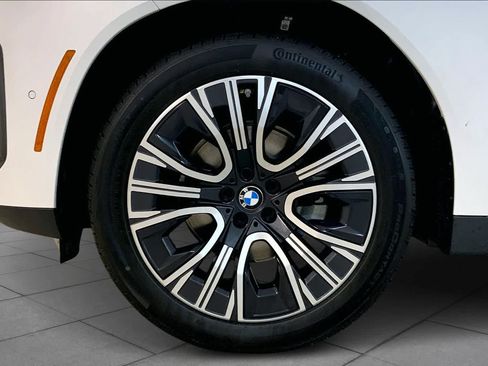 New 2026 BMW X3 xDrive30i w/ Premium Package AWD/4WD image 11