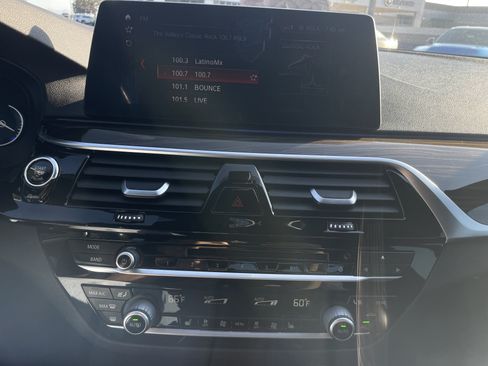 Used 2018 BMW 530i RWD image 17