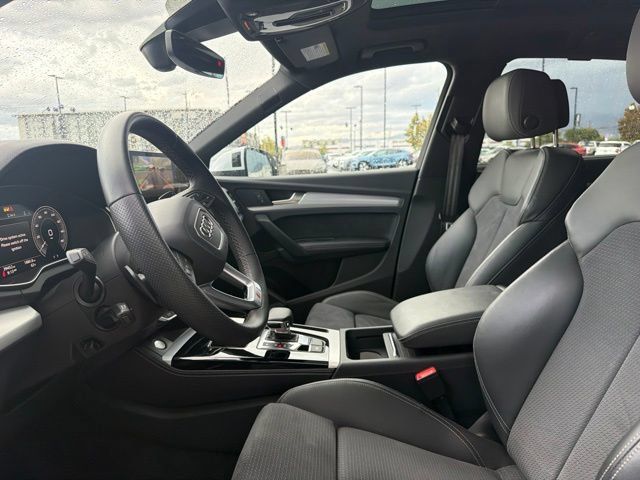 Used 2023 Audi Q5 e Prestige AWD/4WD image 22