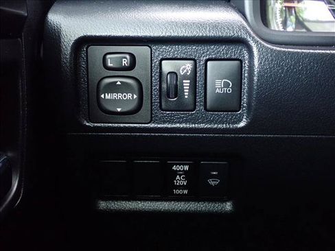 Used 2024 Toyota 4Runner TRD Off-Road Premium w/ Moonroof Package AWD/4WD image 27