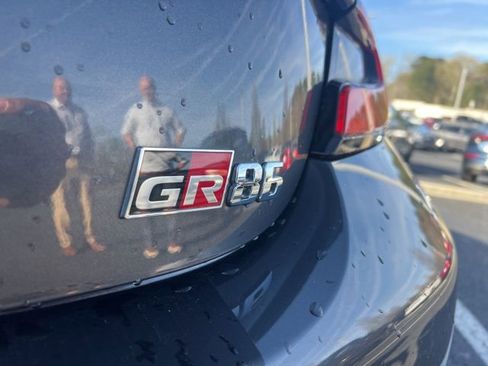 Used 2023 Toyota GR86 Premium w/ ALL Weather Mat Package (TMS) image 12