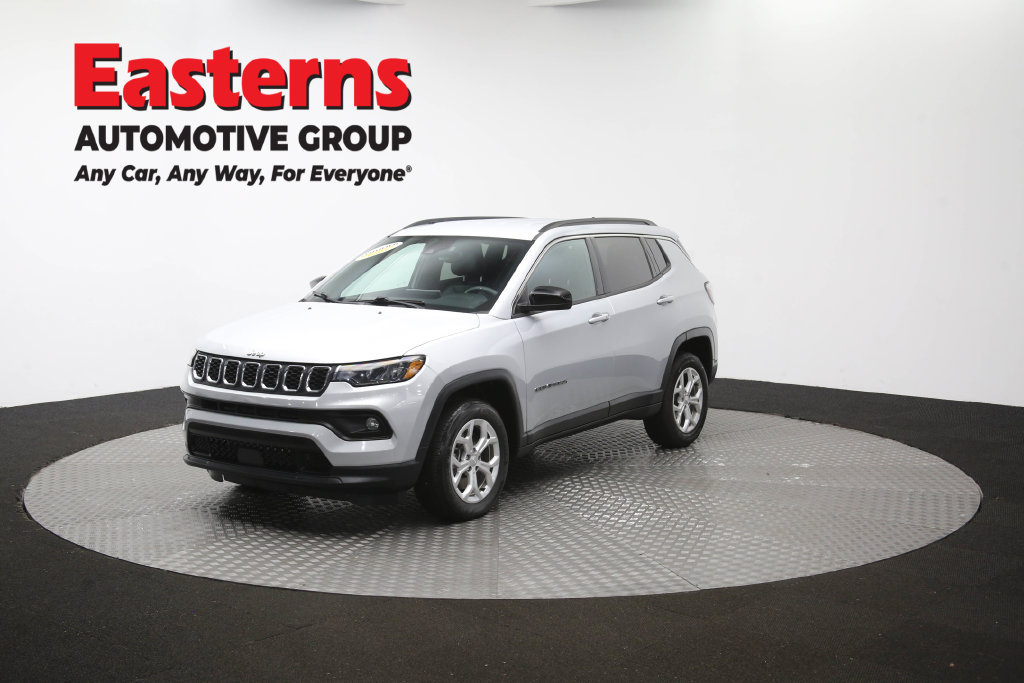 Used 2024 Jeep Compass Latitude AWD/4WD image 56