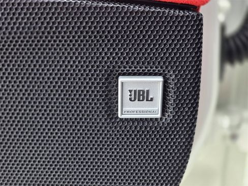 Used 2022 Ferrari F8 Tributo image 28