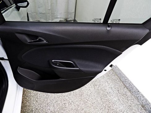 Used 2017 Chevrolet Cruze LT w/ Convenience Package image 12