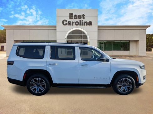 Certified 2024 Jeep Wagoneer Series II image 2