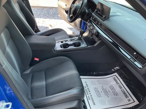 Used 2023 Honda Civic Sport image 22