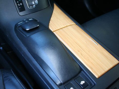 Used 2014 Lexus RX 450h AWD image 18