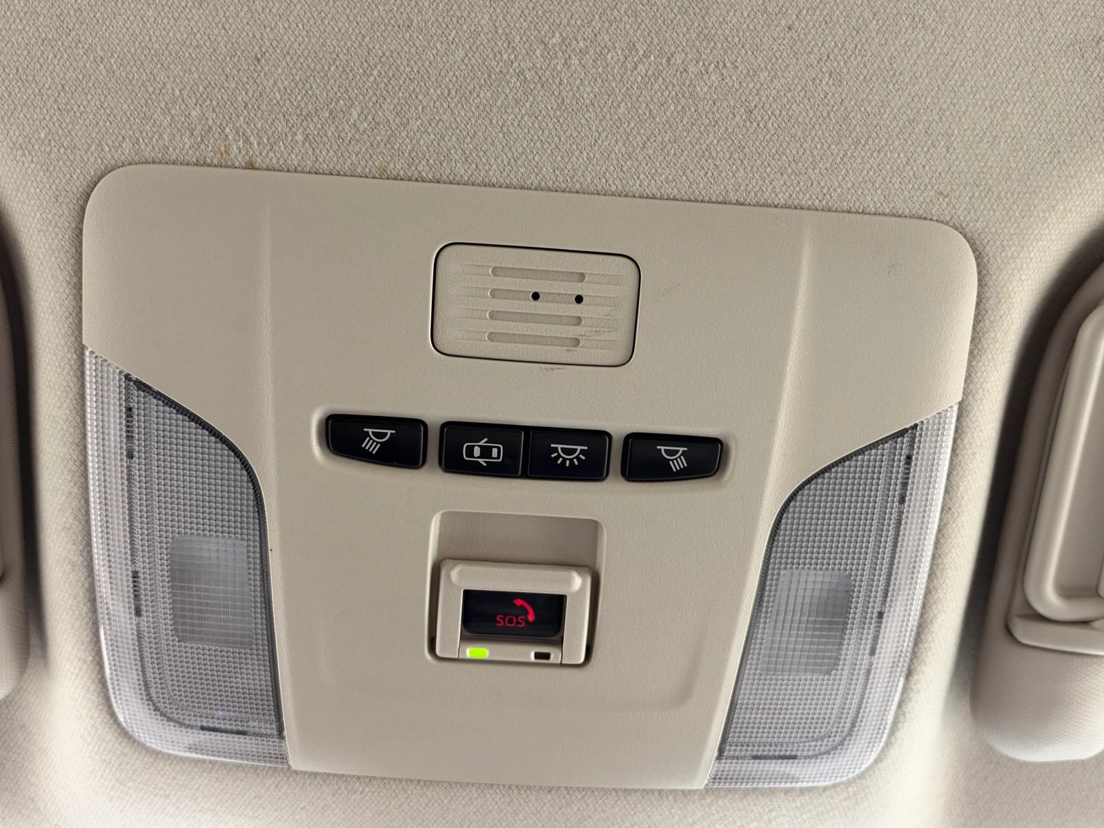 Used 2022 Toyota Corolla LE FWD image 36