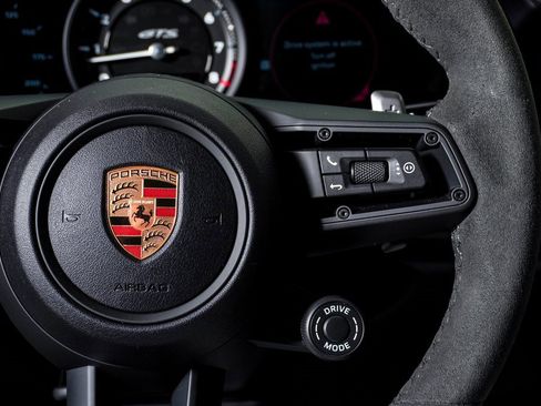 Certified 2024 Porsche 911 Carrera GTS image 22