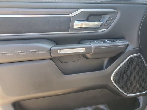 Used 2025 RAM 1500 Laramie w/ Sport Appearance Package AWD/4WD image 16