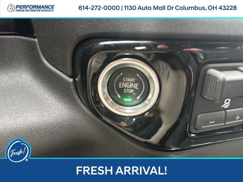 Used 2024 GMC Sierra 2500 SLE w/ SLE Convenience Package image 18