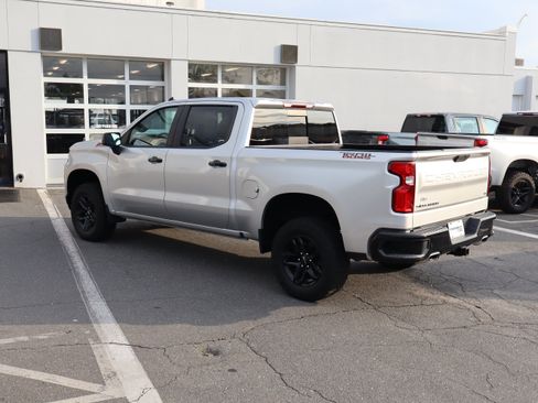 Used 2021 Chevrolet Silverado 1500 LT Trail Boss w/ Convenience Package II AWD/4WD image 8