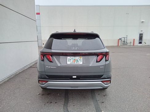 Used 2025 Hyundai Tucson SEL image 3