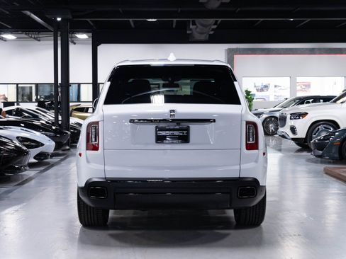 Used 2021 Rolls-Royce Cullinan Black Badge AWD/4WD image 87