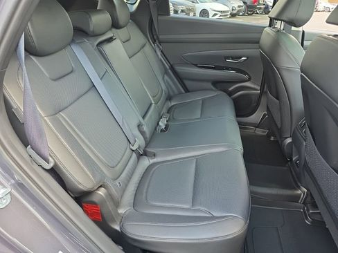 Used 2025 Hyundai Tucson Limited AWD/4WD image 23