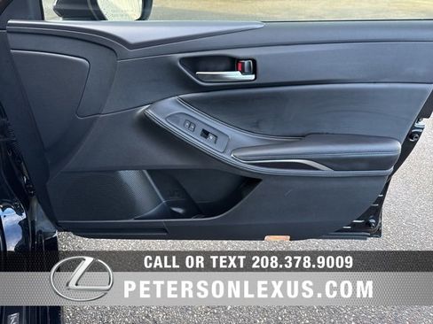 Used 2022 Toyota Avalon XSE image 11