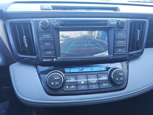 Used 2015 Toyota RAV4 XLE AWD/4WD image 15