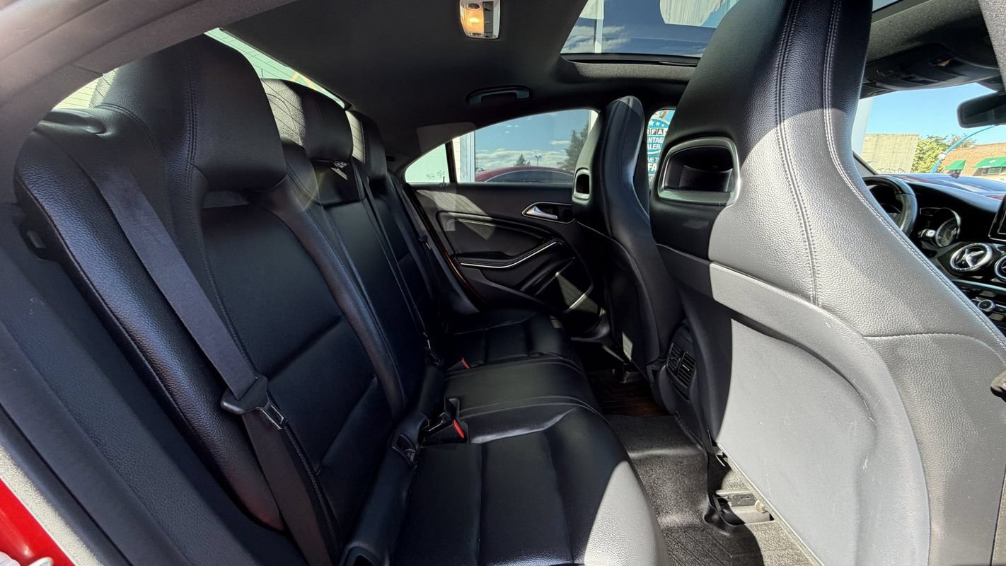 Used 2014 Mercedes-Benz CLA 250 4MATIC image 12